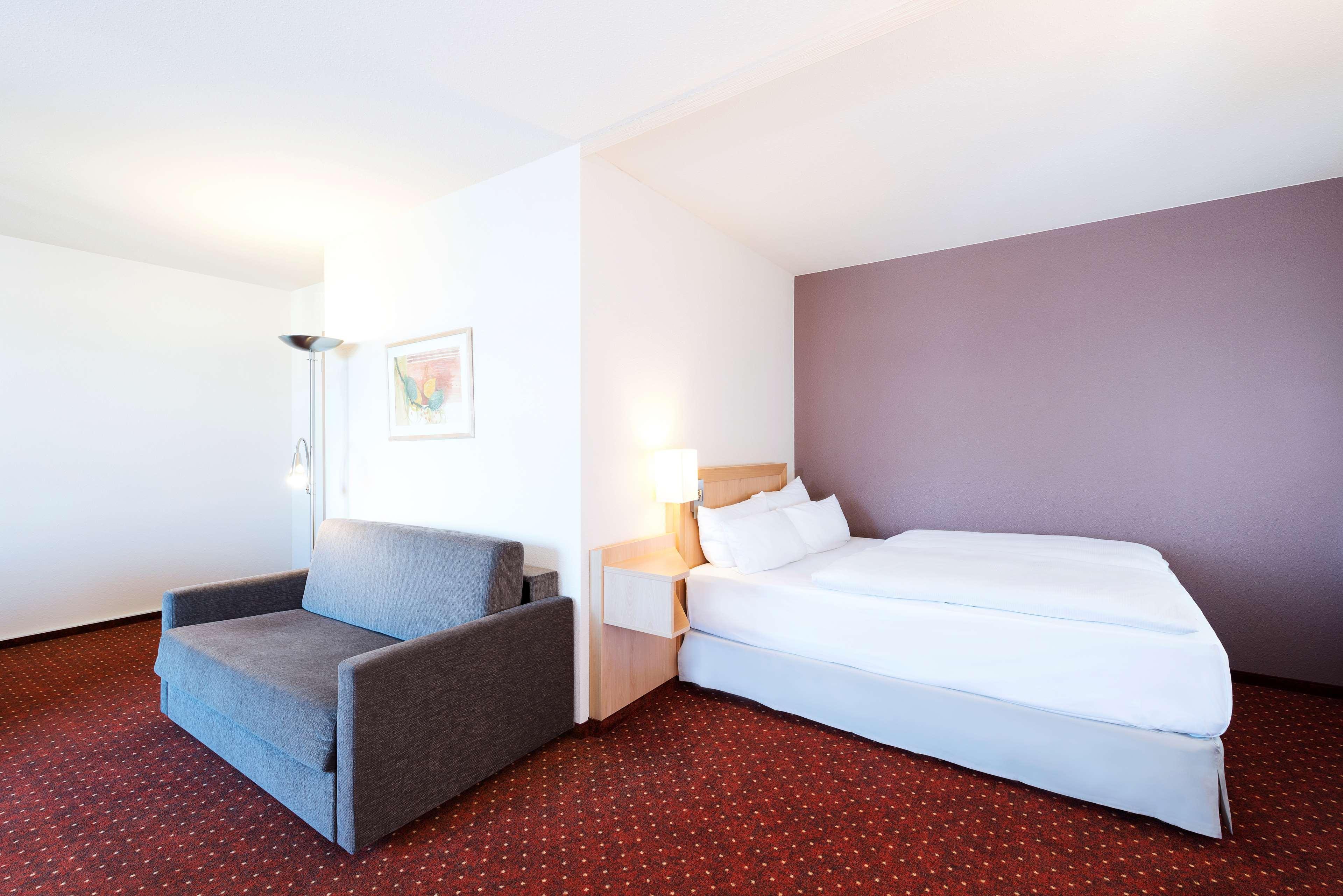 Nh Leipzig Messe Hotel Екстериор снимка